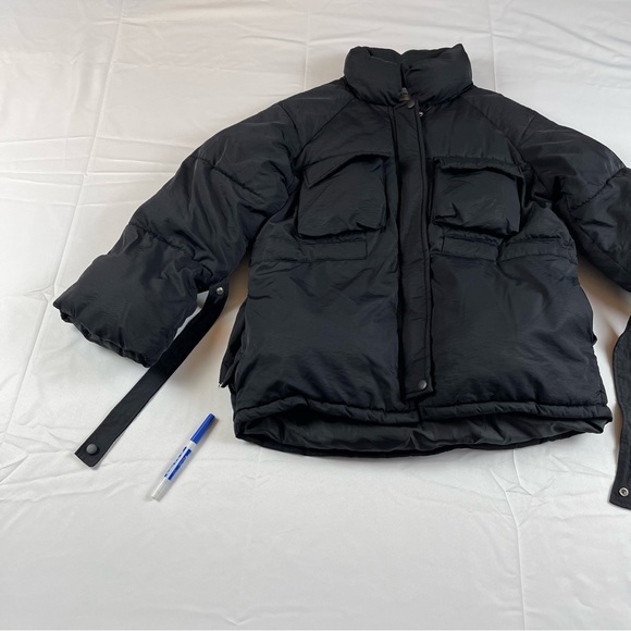 Womens Black Full zip Puffer Jacket Size: Medium “READ” - Picture 15 of 16
